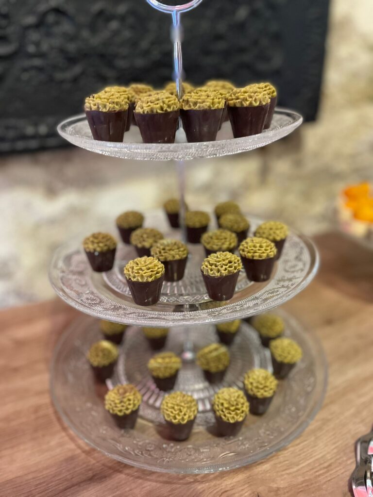 WhatsApp Image 2025-10-05 at 14.01.02 (1)